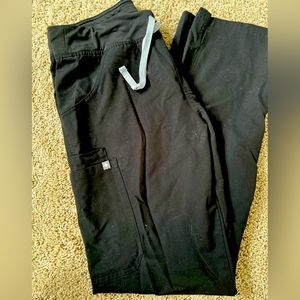 *Good condition* boot cut FIGS scrub pants